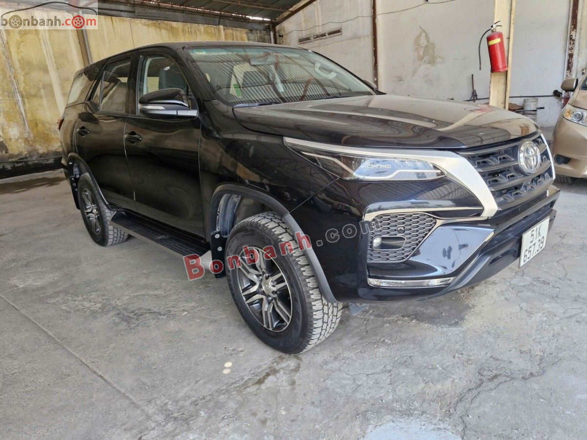 Bán ô tô Toyota Fortuner 2.4L 4x2 MT - 2022 - xe cũ