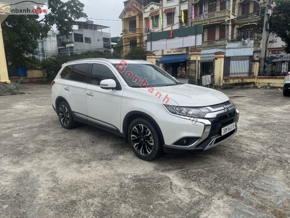 Bán ô tô Mitsubishi Outlander Premium 2.0 CVT - 2021 - xe cũ