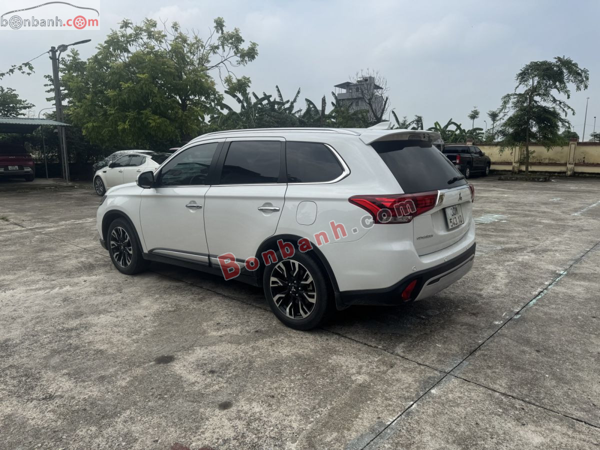 Bán ô tô Mitsubishi Outlander Premium 2.0 CVT - 2021 - xe cũ
