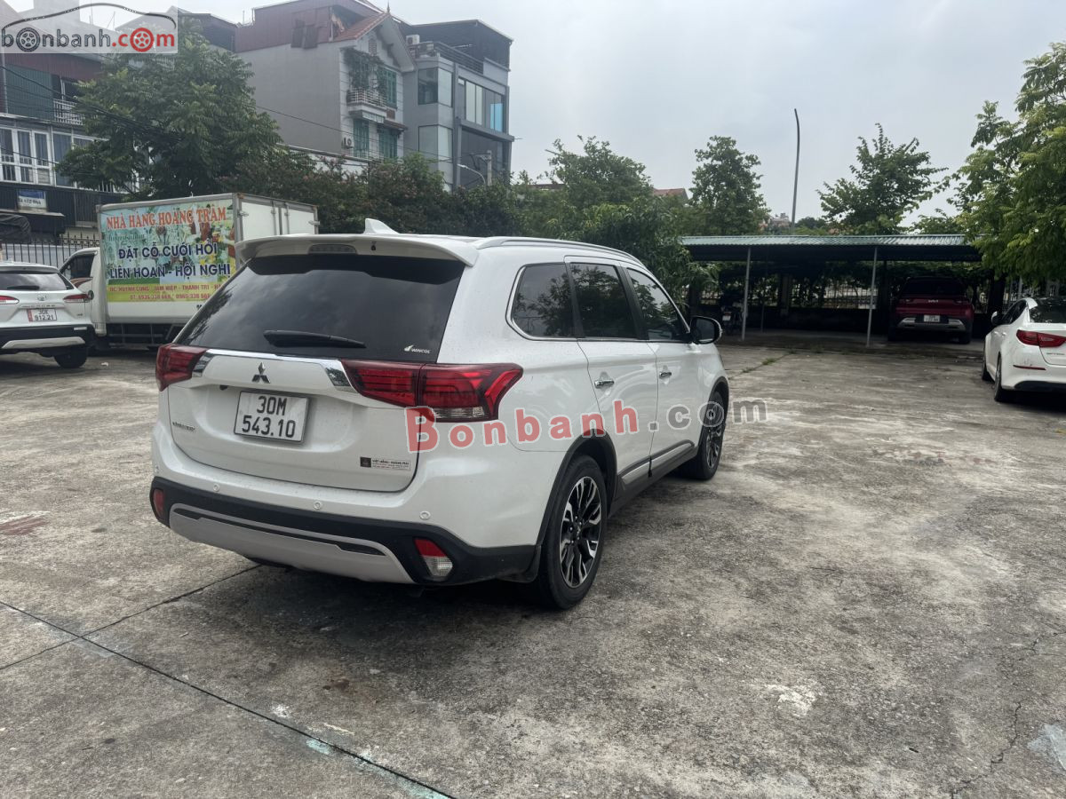 Bán ô tô Mitsubishi Outlander Premium 2.0 CVT - 2021 - xe cũ