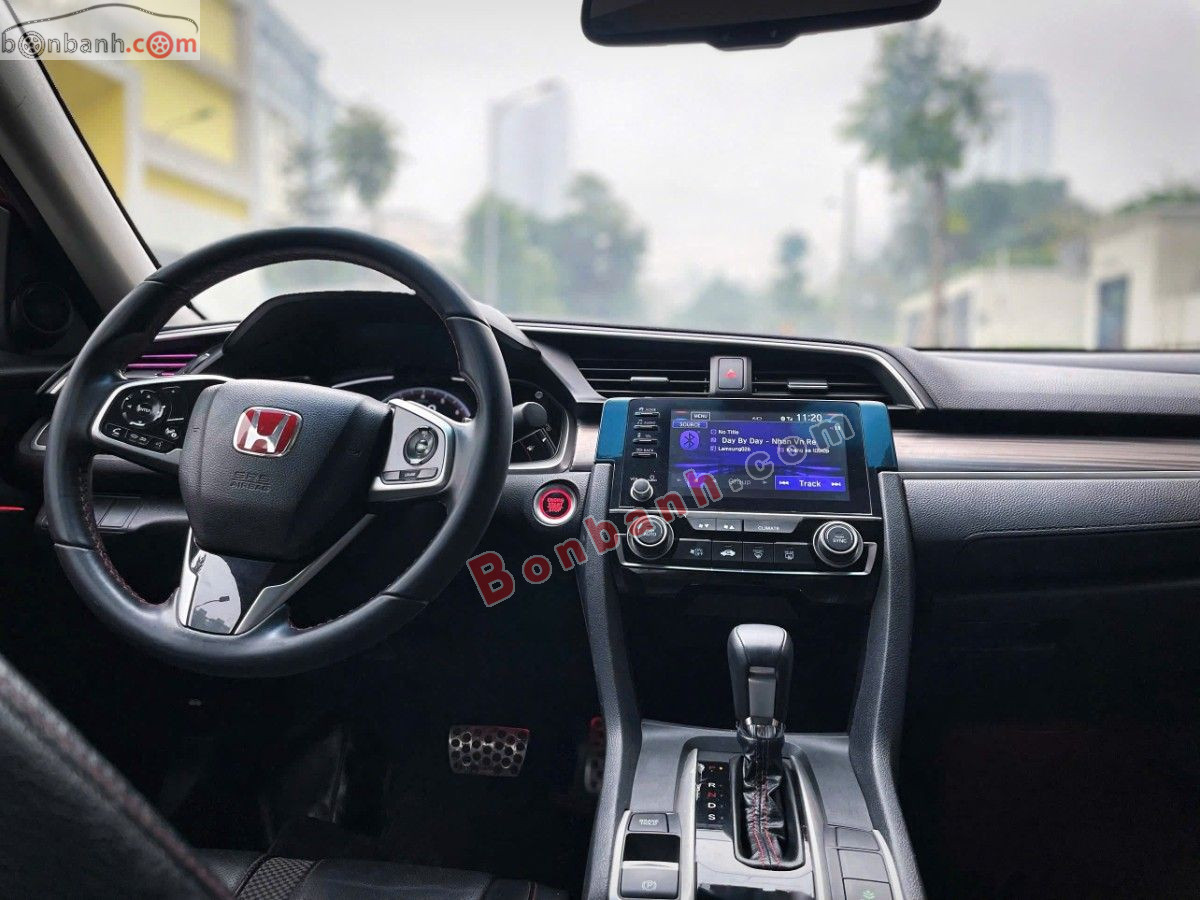 Bán ô tô Honda Civic RS 1.5 AT - 2020 - xe cũ