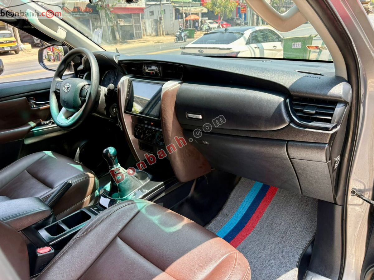 Bán ô tô Toyota Fortuner 2.4G 4x2 MT - 2017 - xe cũ
