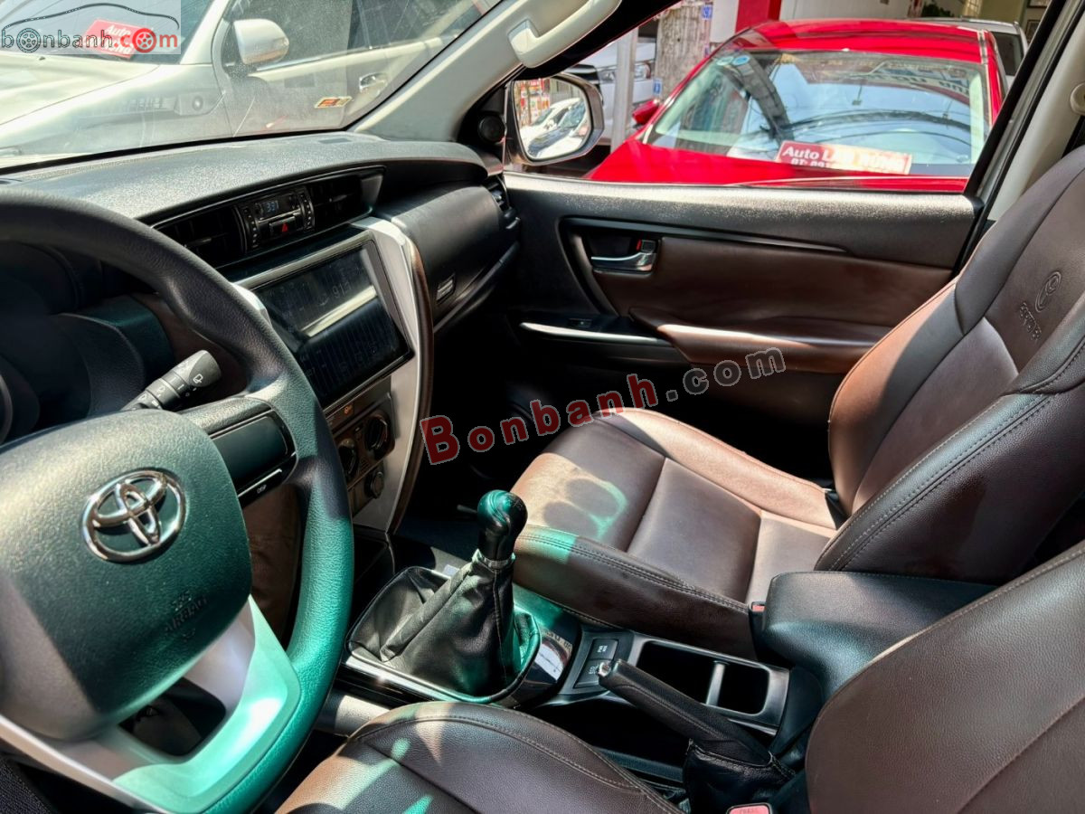 Bán ô tô Toyota Fortuner 2.4G 4x2 MT - 2017 - xe cũ
