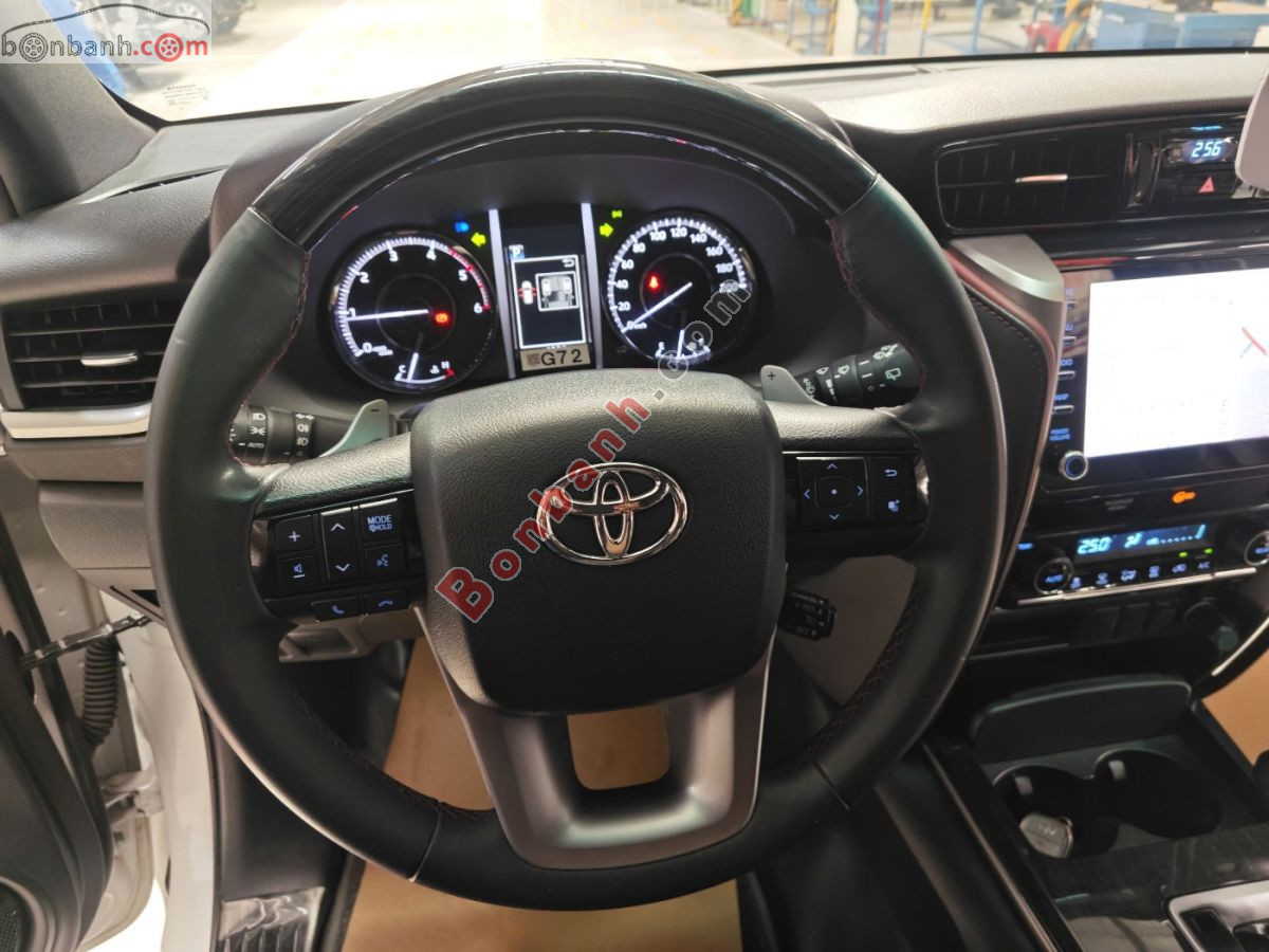 Bán ô tô Toyota Fortuner 2.4G 4x2 AT Legender - 2021 - xe cũ