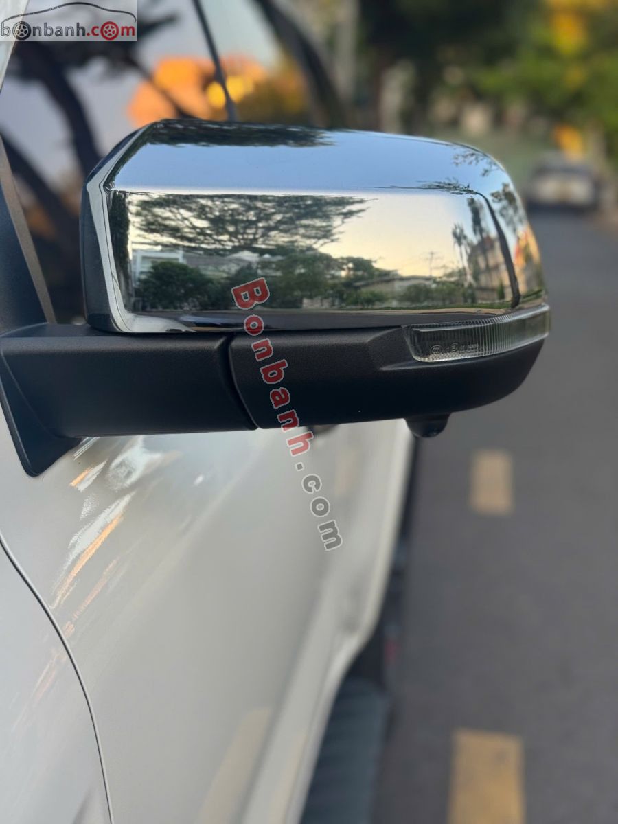 Bán ô tô Ford Everest Ambiente 2.0L 4x2 AT - 2024 - xe cũ