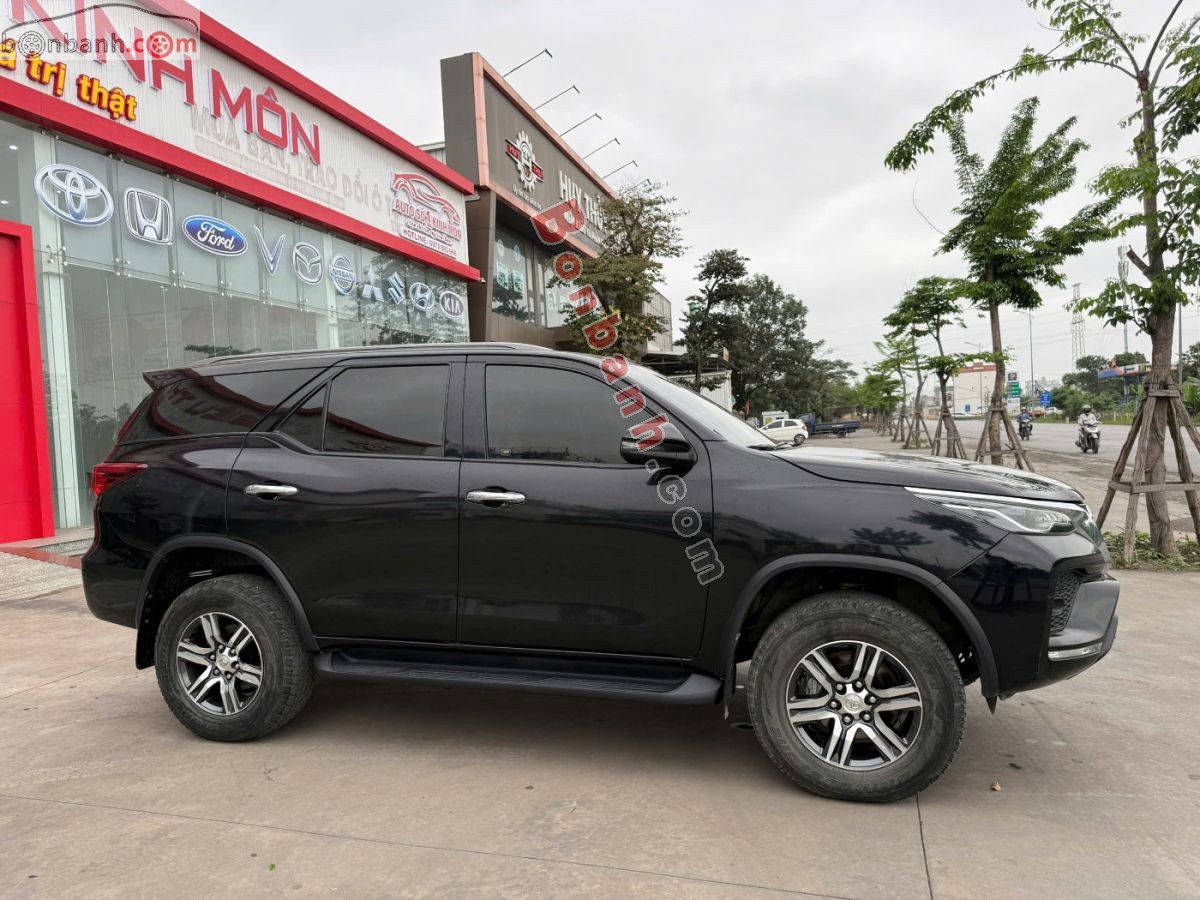 Bán ô tô Toyota Fortuner 2.4L 4x2 AT - 2022 - xe cũ