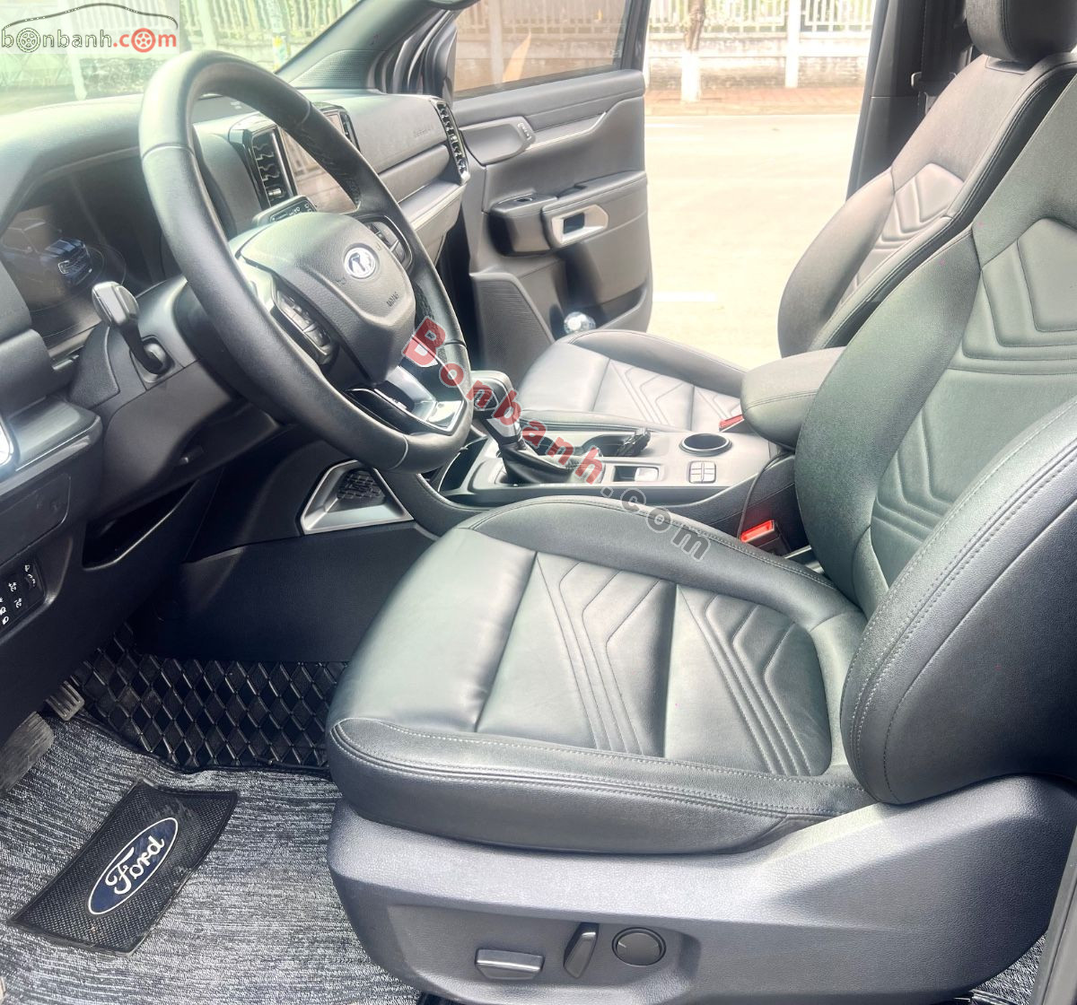 Bán ô tô Ford Everest Titanium 2.0L 4x2 AT - 2024 - xe cũ