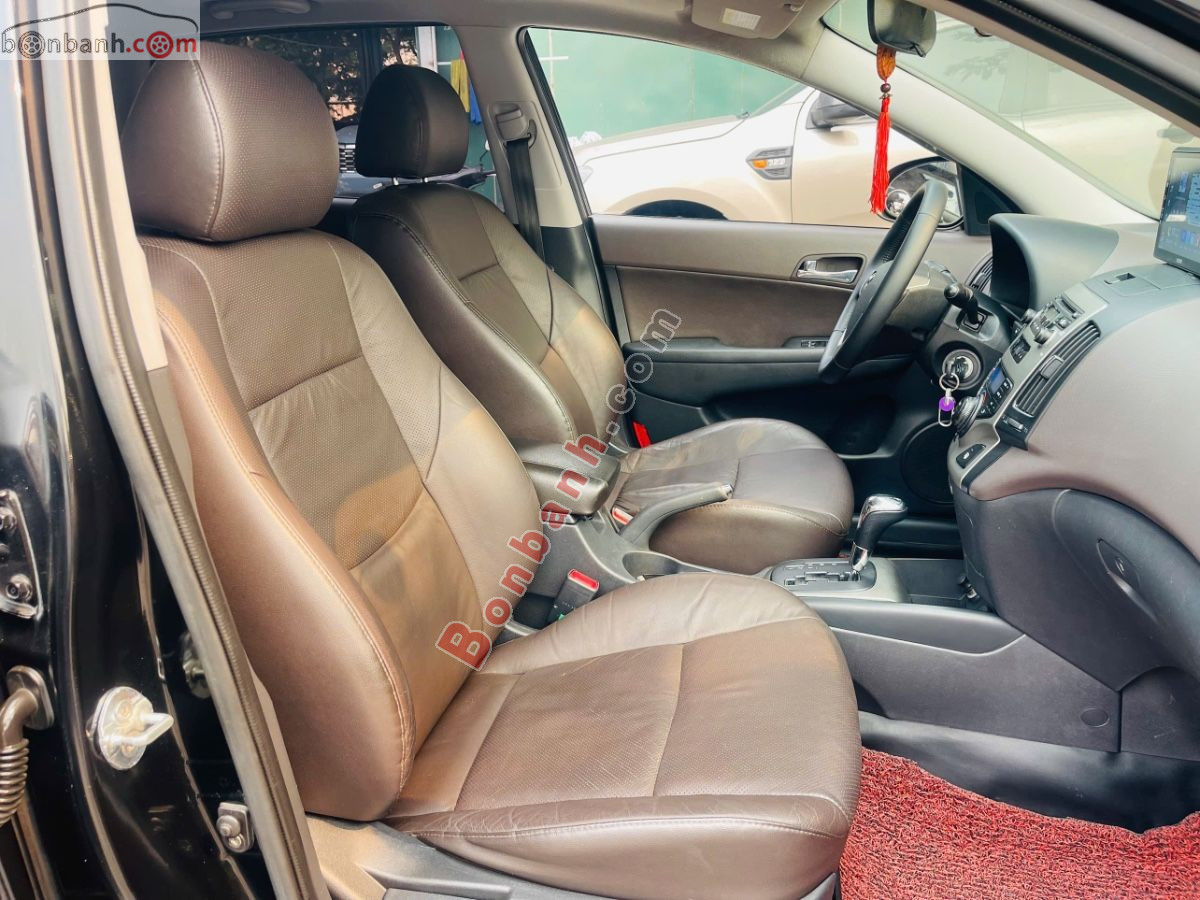 Bán ô tô Hyundai i30 CW 1.6 AT - 2011 - xe cũ