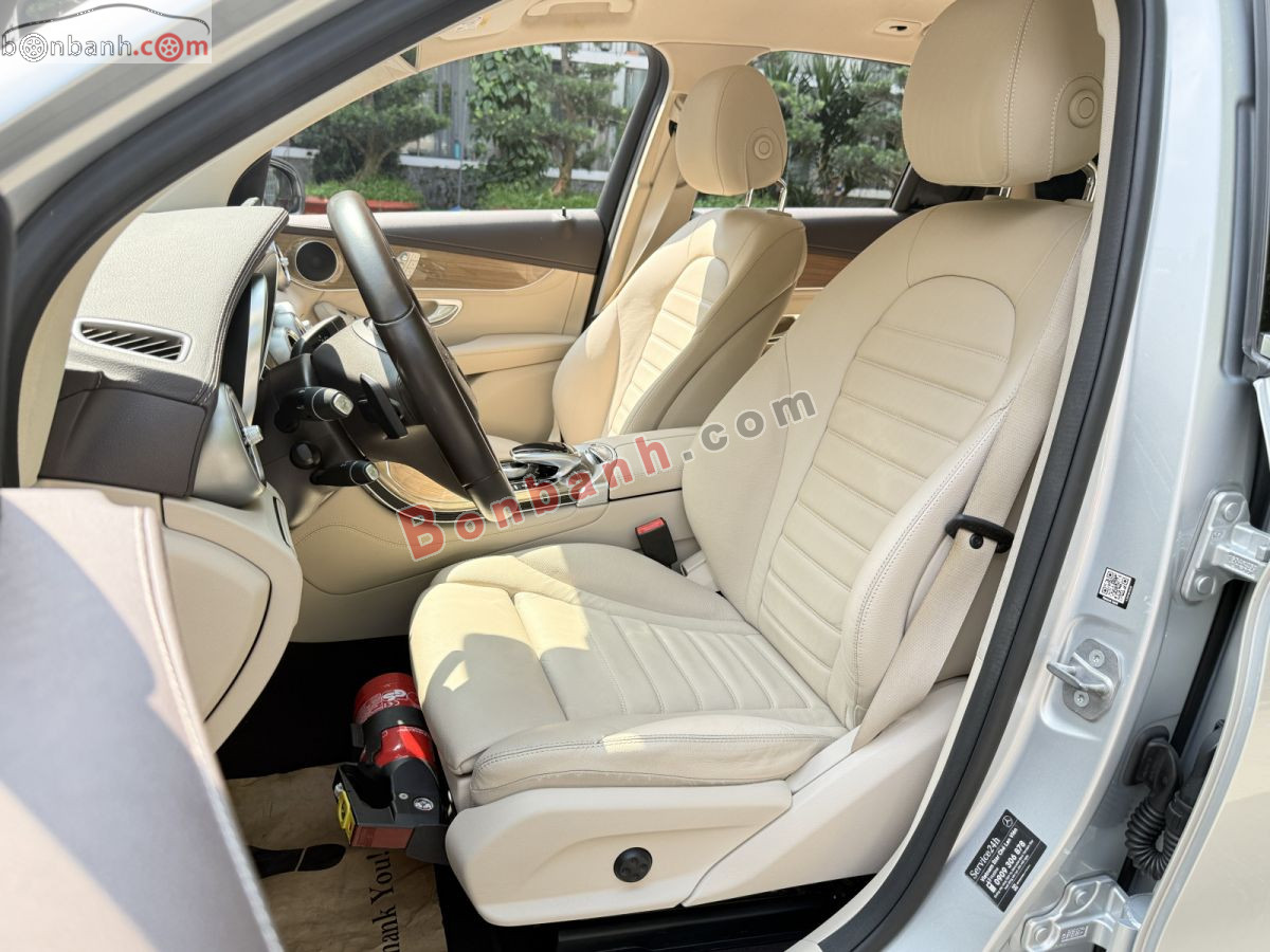 Bán ô tô Mercedes Benz GLC 250 4Matic - 2017 - xe cũ