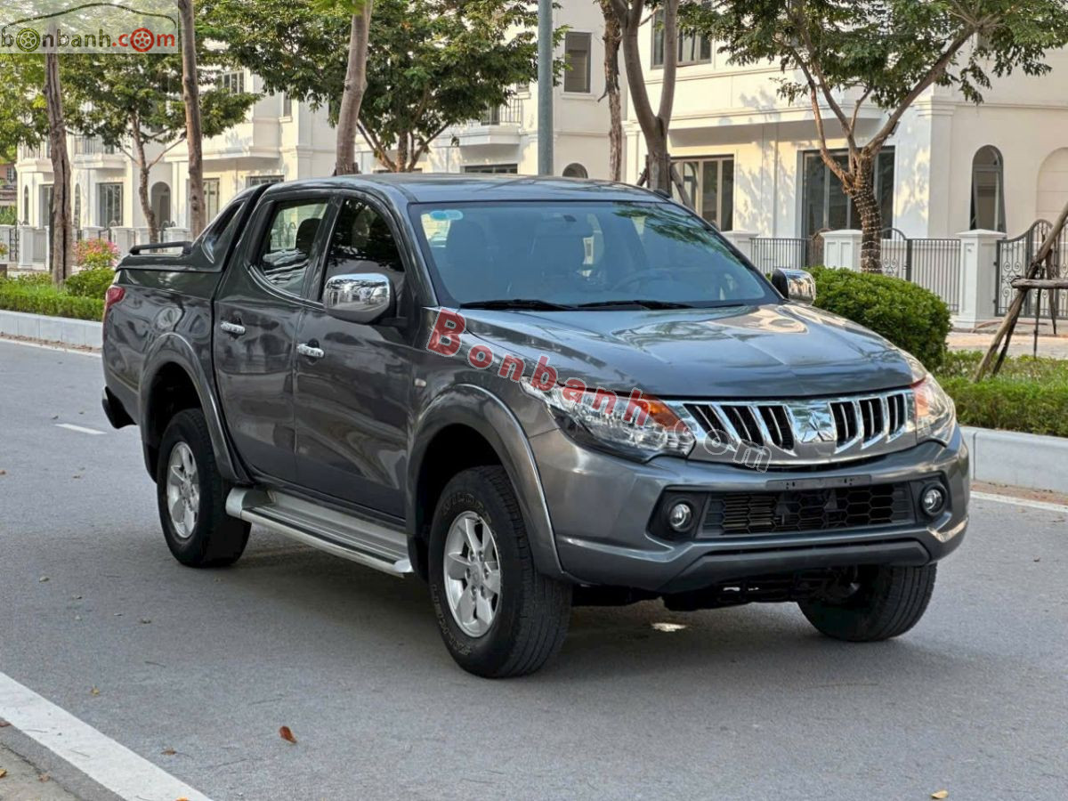 Bán ô tô Mitsubishi Triton 4x2 AT - 2017 - xe cũ