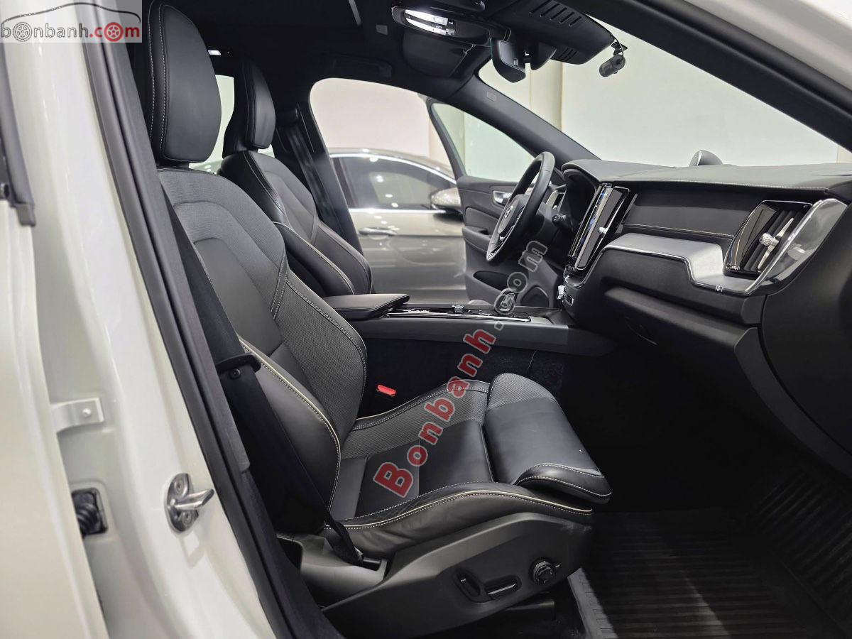 Bán ô tô Volvo XC60 R-Design B6 AWD - 2022 - xe cũ