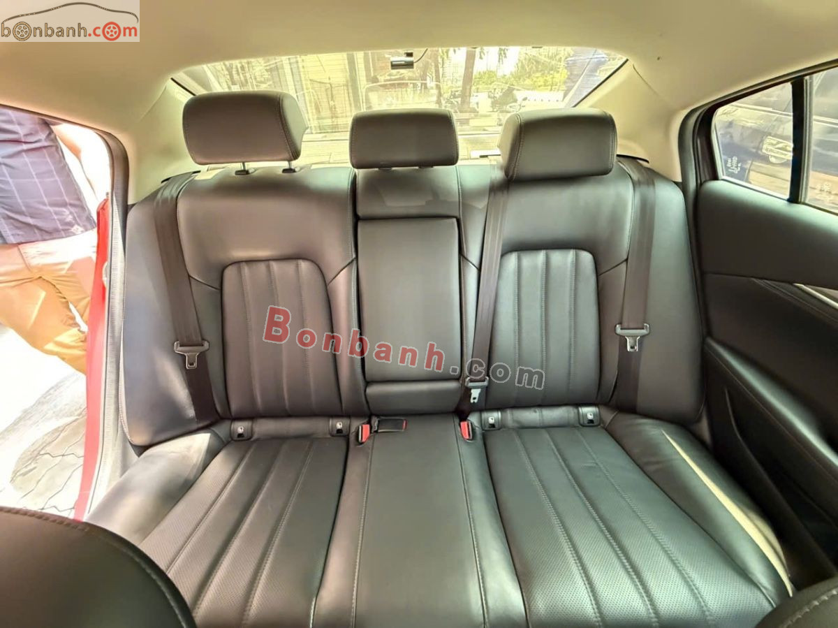 Bán ô tô Mazda 6 Premium 2.0 AT - 2024 - xe cũ