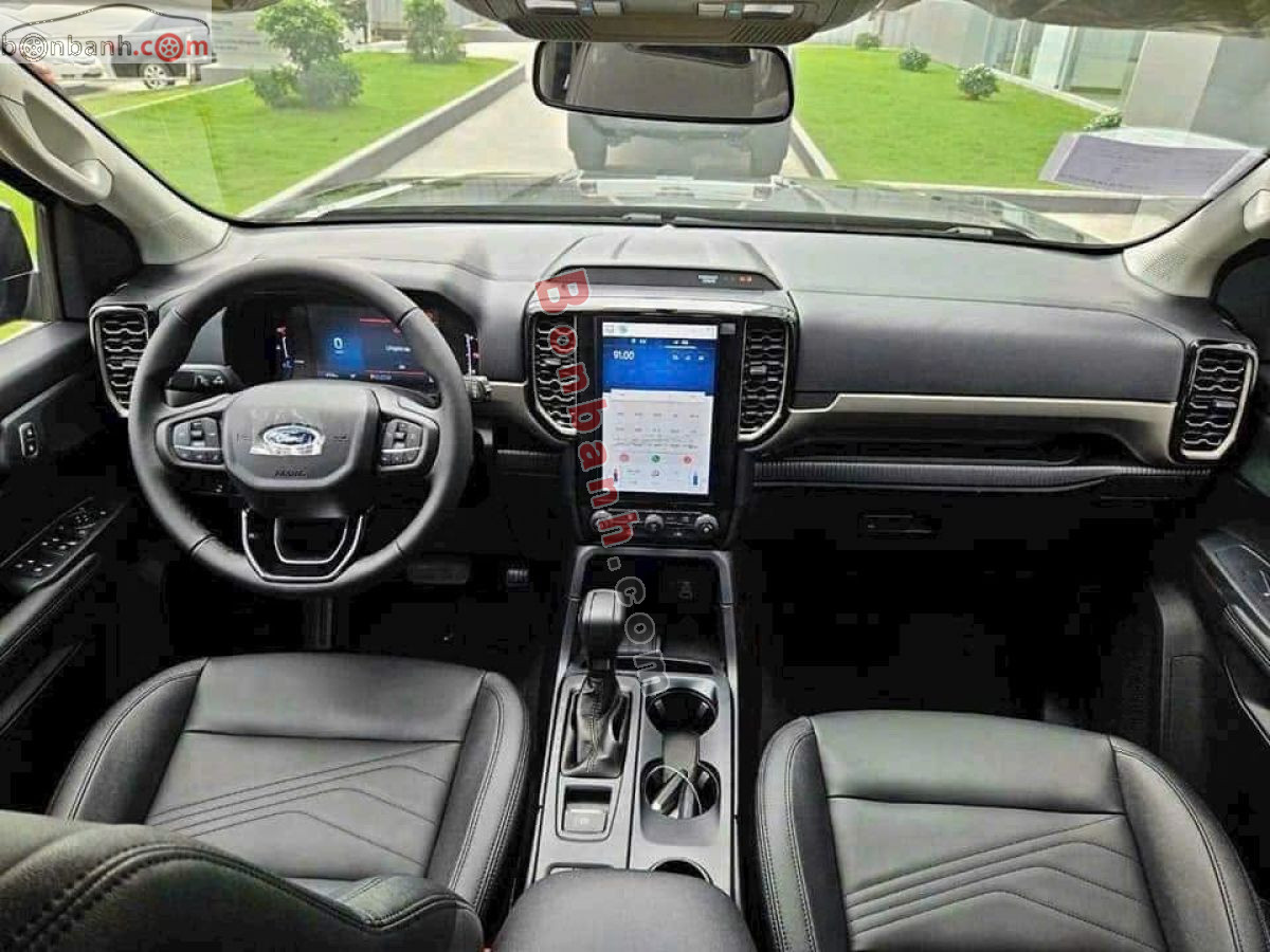 Bán ô tô Ford Everest Ambiente 2.0L 4x2 AT - 2025 - xe mới