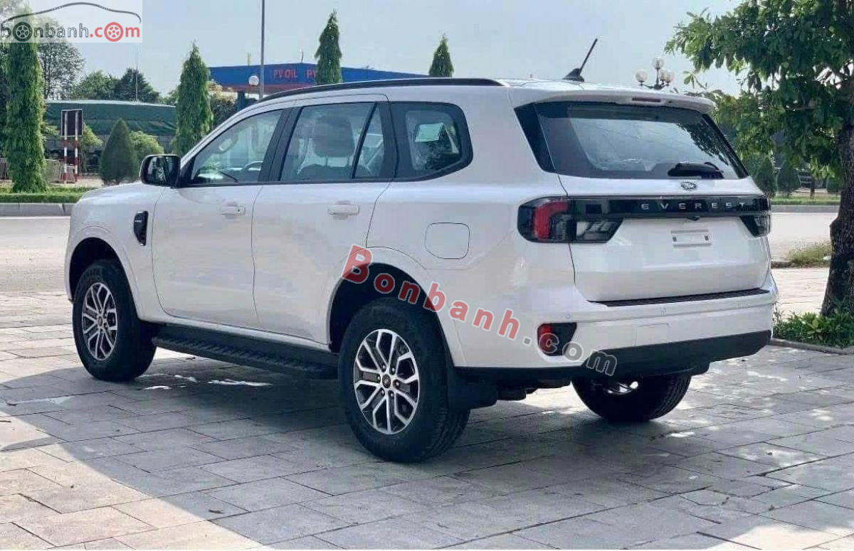 Bán ô tô Ford Everest Ambiente 2.0L 4x2 AT - 2025 - xe mới