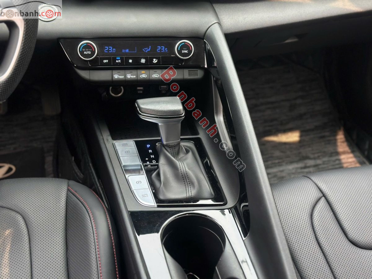 Bán ô tô Hyundai Elantra 1.6 AT Đặc biệt - 2024 - xe cũ