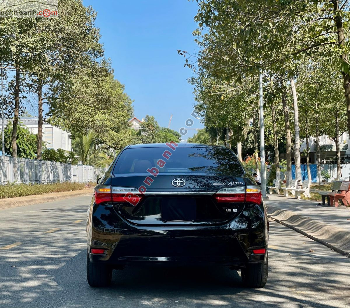 Bán ô tô Toyota Corolla altis 1.8G AT - 2018 - xe cũ