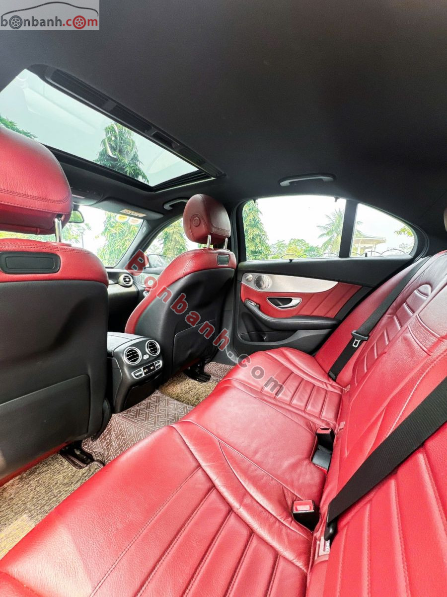 Bán ô tô Mercedes Benz C class C300 AMG - 2017 - xe cũ