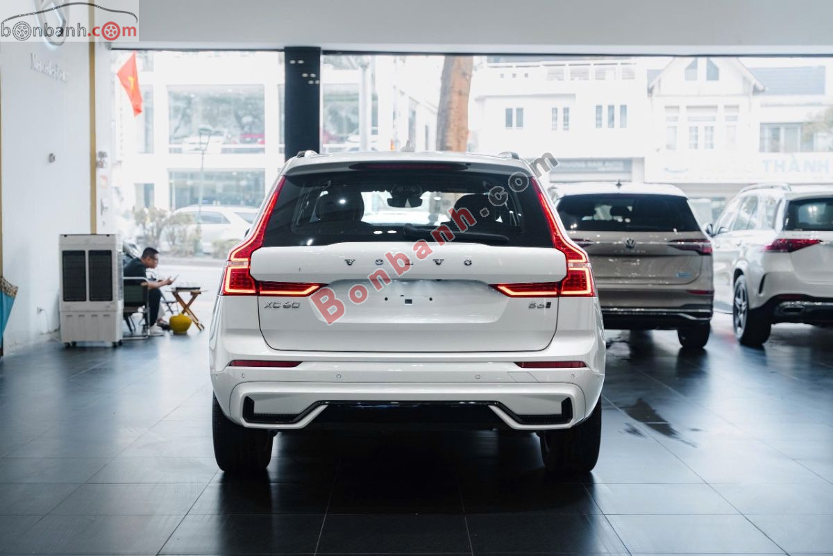 Bán ô tô Volvo XC60 R-Design B6 AWD - 2022 - xe cũ