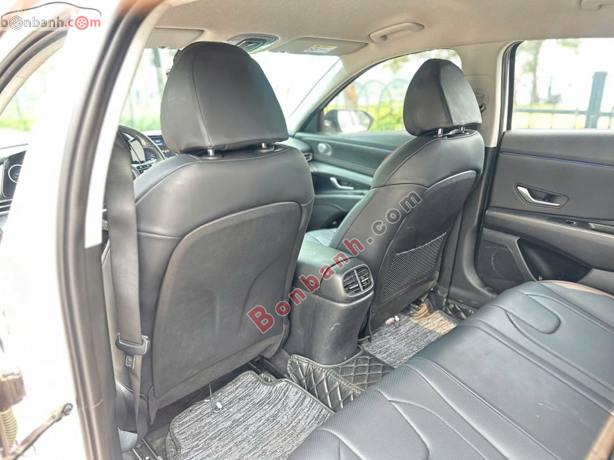Bán ô tô Hyundai Elantra 1.6 AT Đặc biệt - 2024 - xe cũ