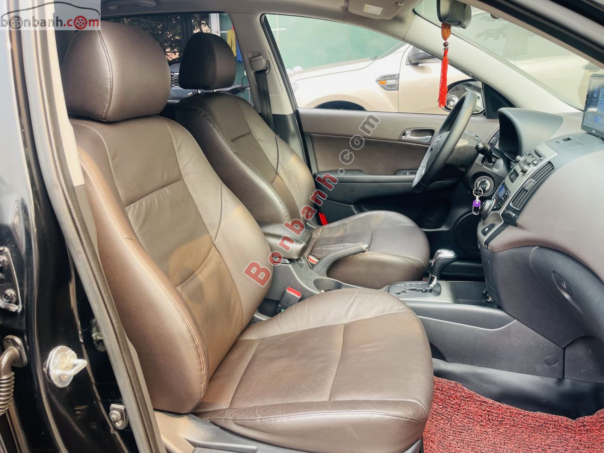 Bán ô tô Hyundai i30 CW 1.6 AT - 2011 - xe cũ