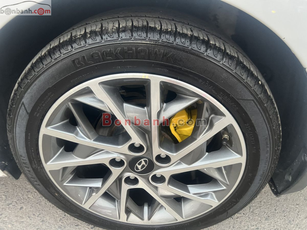 Bán ô tô Hyundai Elantra 2.0 AT - 2021 - xe cũ