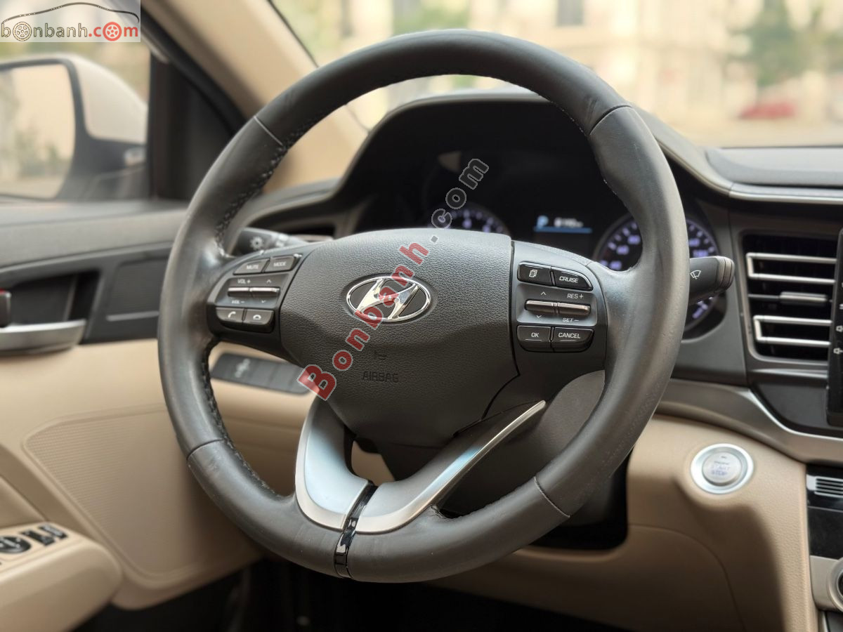 Bán ô tô Hyundai Elantra 2.0 AT - 2022 - xe cũ