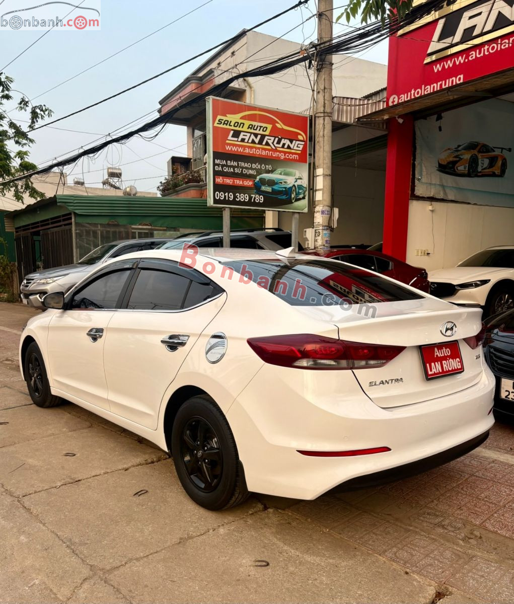 Bán ô tô Hyundai Elantra 1.6 MT - 2018 - xe cũ