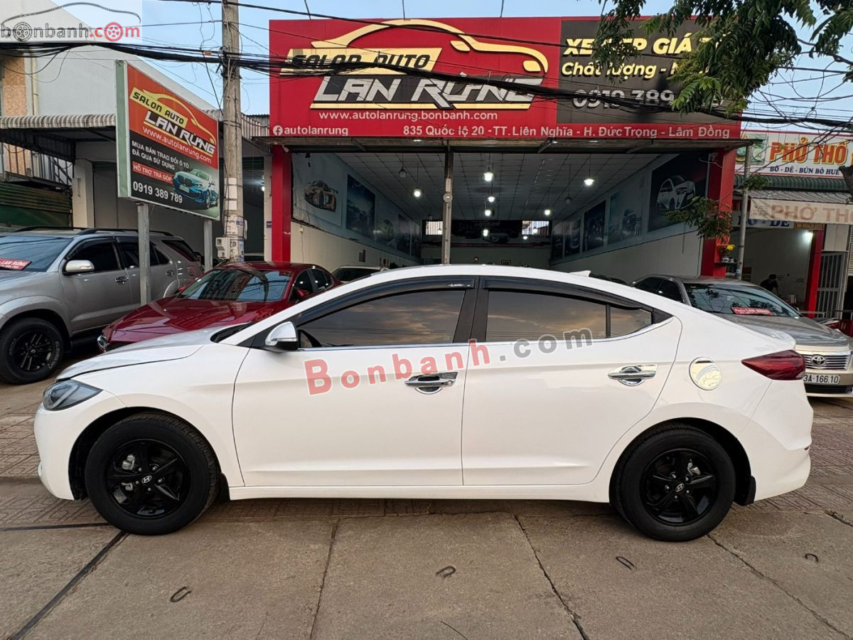 Bán ô tô Hyundai Elantra 1.6 MT - 2018 - xe cũ