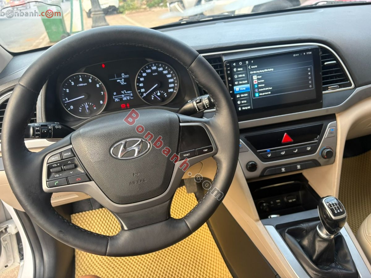 Bán ô tô Hyundai Elantra 1.6 MT - 2018 - xe cũ