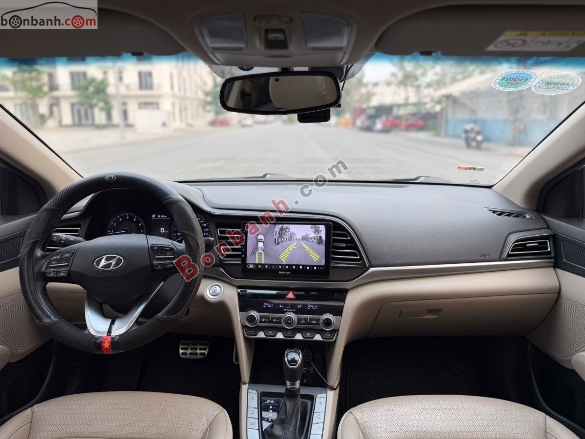 Bán ô tô Hyundai Elantra 2.0 AT - 2022 - xe cũ