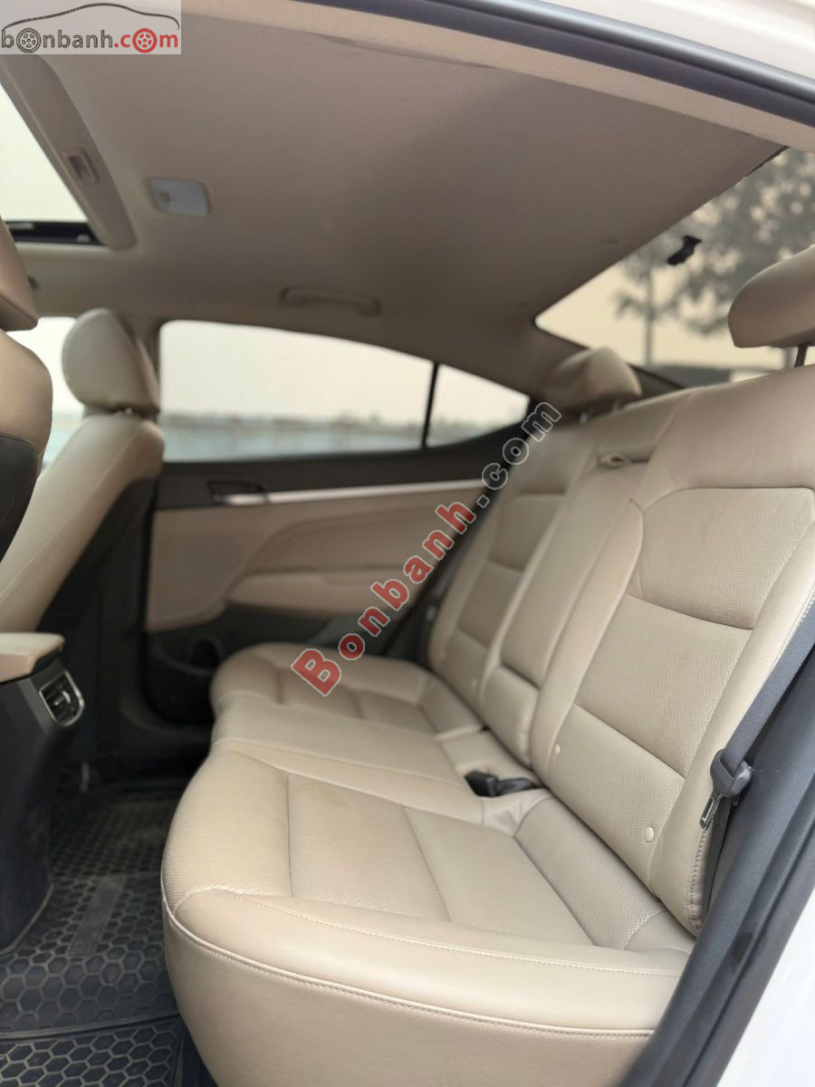 Bán ô tô Hyundai Elantra 2.0 AT - 2022 - xe cũ