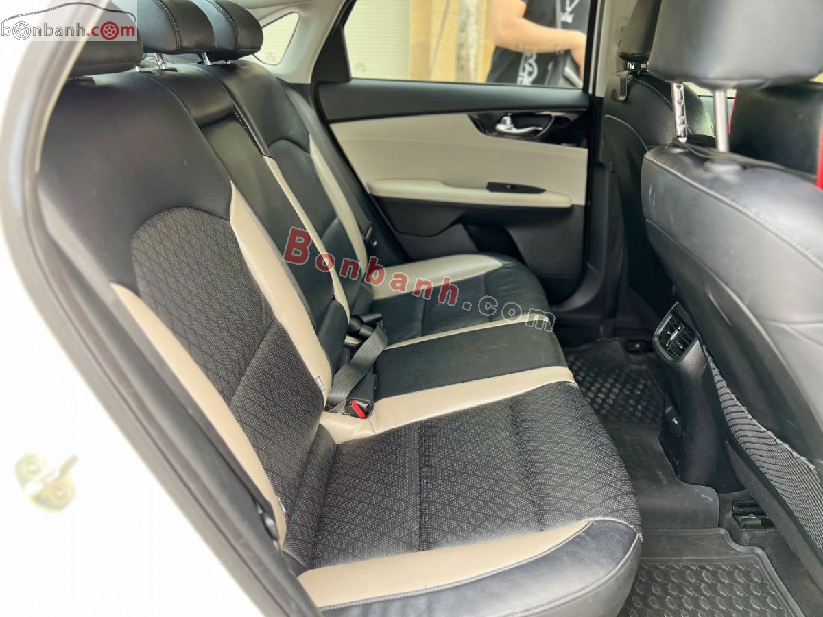 Bán ô tô Kia K3 Luxury 1.6 AT - 2022 - xe cũ