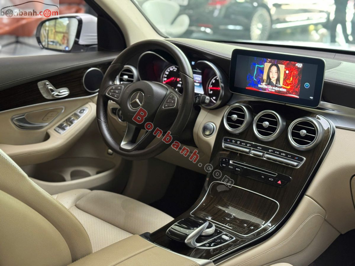 Bán ô tô Mercedes Benz GLC 200 - 2019 - xe cũ