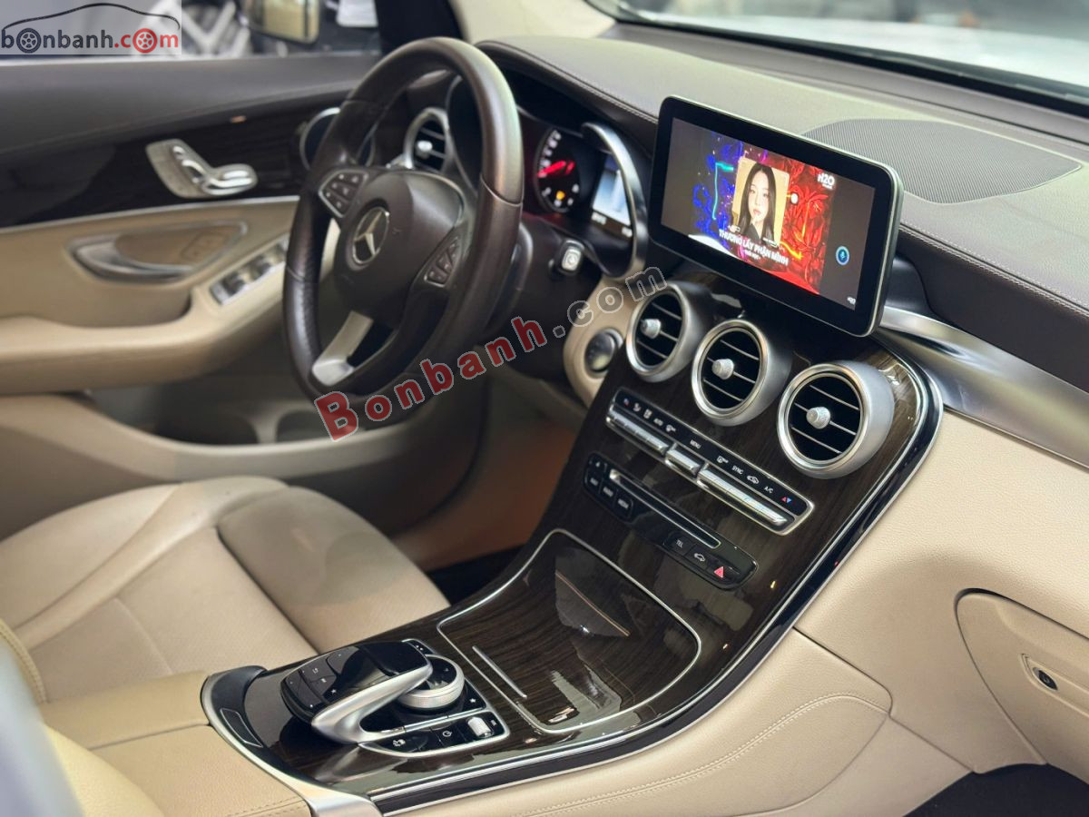 Bán ô tô Mercedes Benz GLC 200 - 2019 - xe cũ