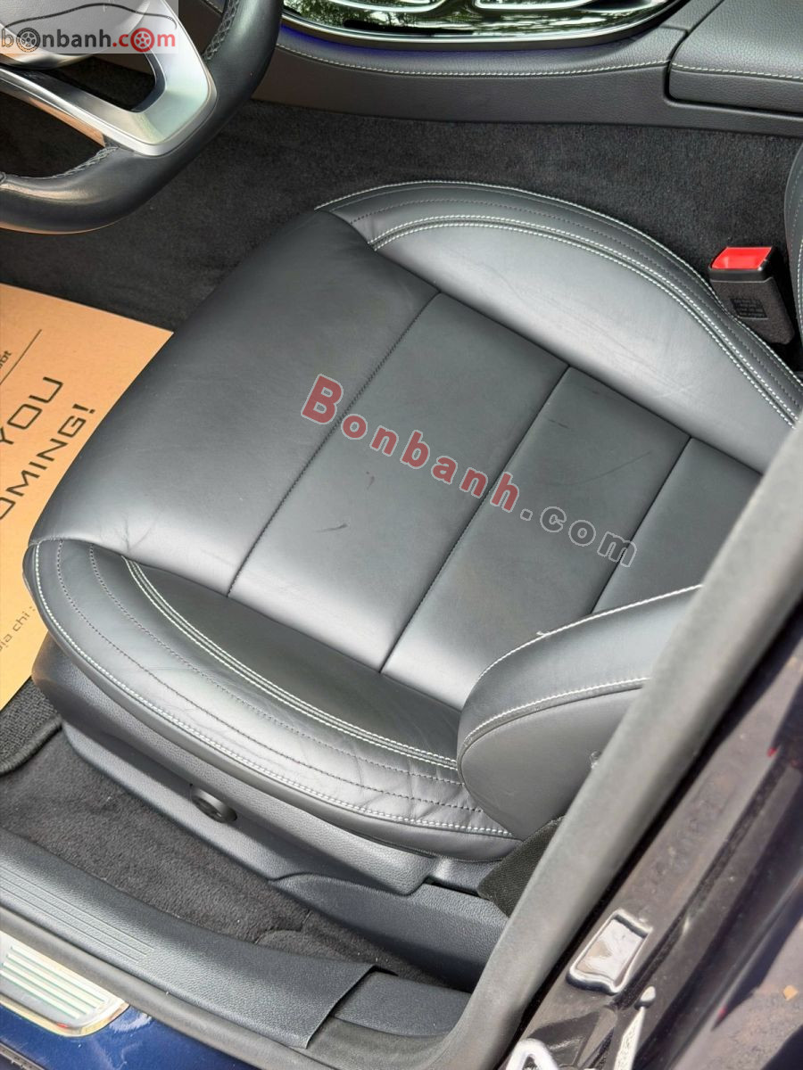 Bán ô tô Mercedes Benz E class E300 AMG - 2019 - xe cũ