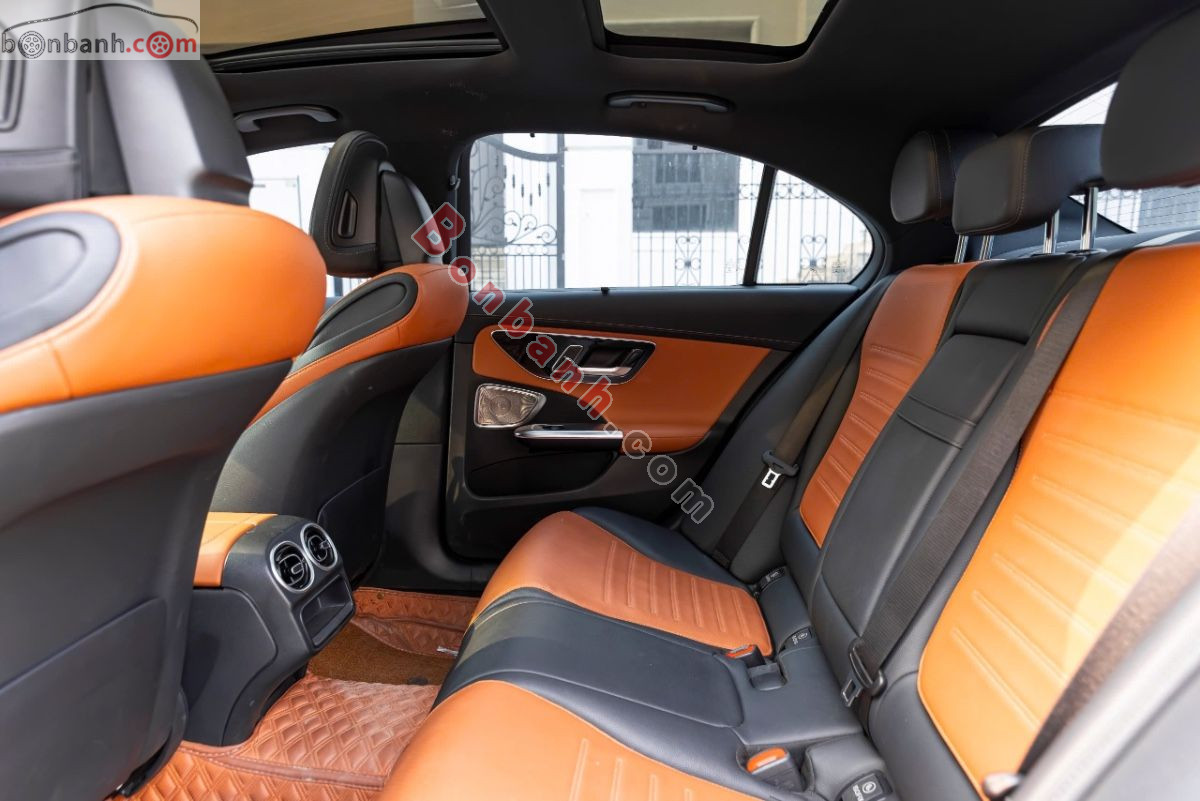 Bán ô tô Mercedes Benz C class C300 AMG - 2022 - xe cũ