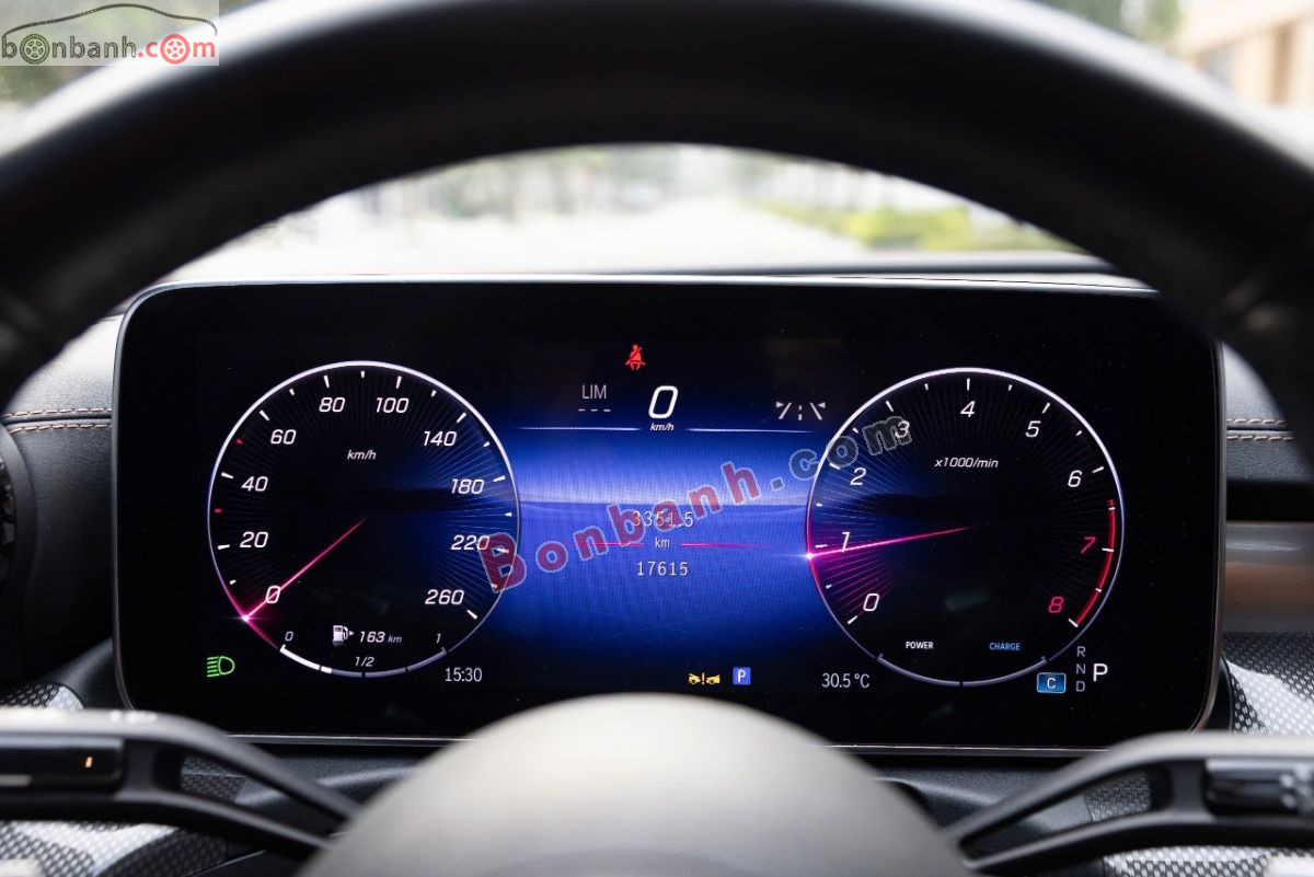 Bán ô tô Mercedes Benz C class C300 AMG - 2022 - xe cũ