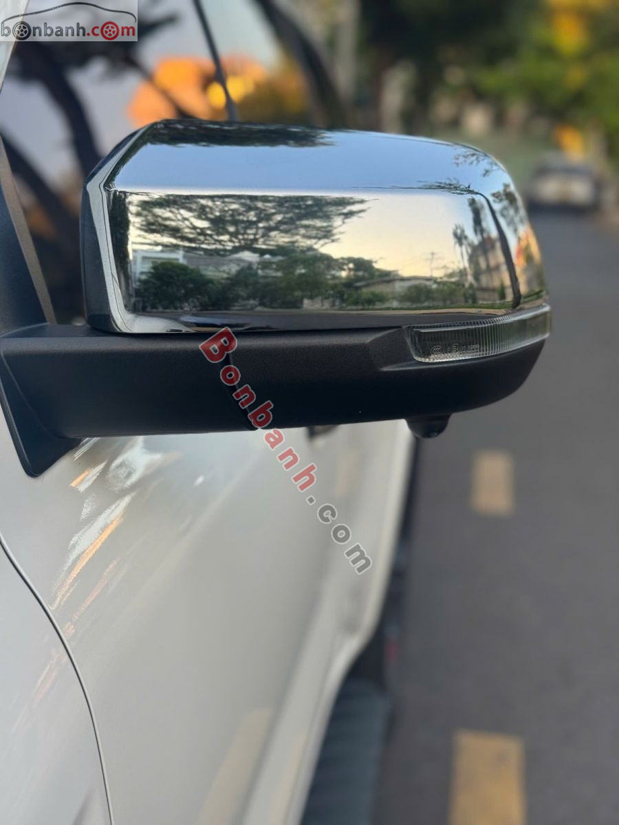 Bán ô tô Ford Everest Ambiente 2.0L 4x2 AT - 2024 - xe cũ