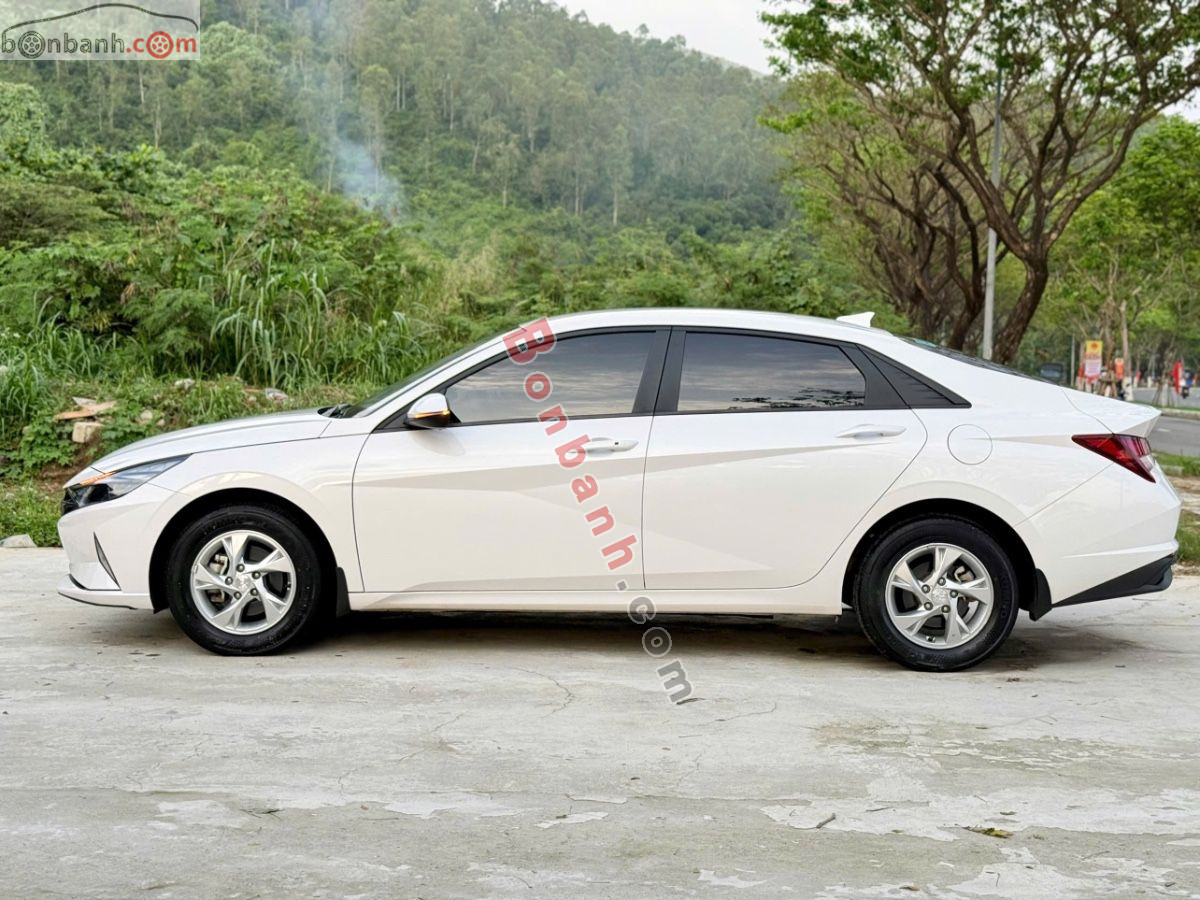 Bán ô tô Hyundai Elantra 1.6 AT Tiêu chuẩn - 2023 - xe cũ