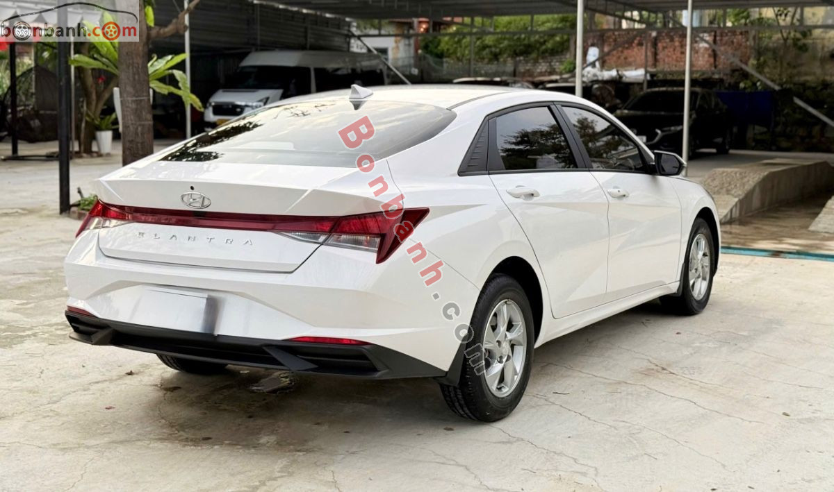 Bán ô tô Hyundai Elantra 1.6 AT Tiêu chuẩn - 2023 - xe cũ