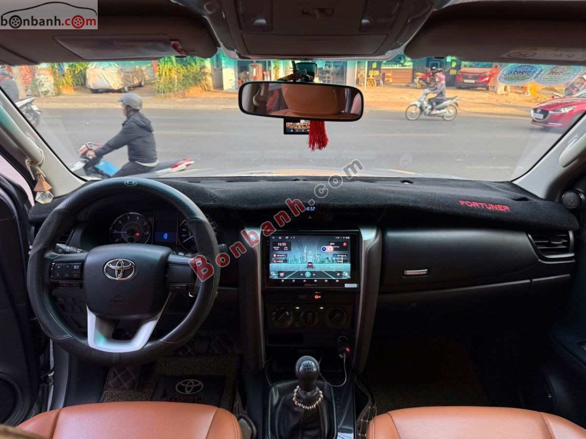 Bán ô tô Toyota Fortuner 2.4G 4x2 MT - 2020 - xe cũ