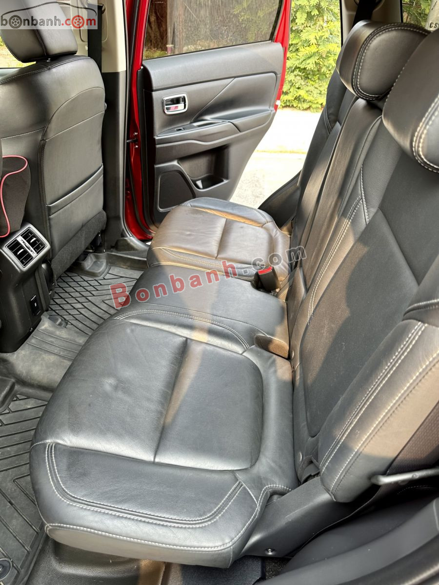 Bán ô tô Mitsubishi Outlander 2.0 CVT Premium - 2020 - xe cũ