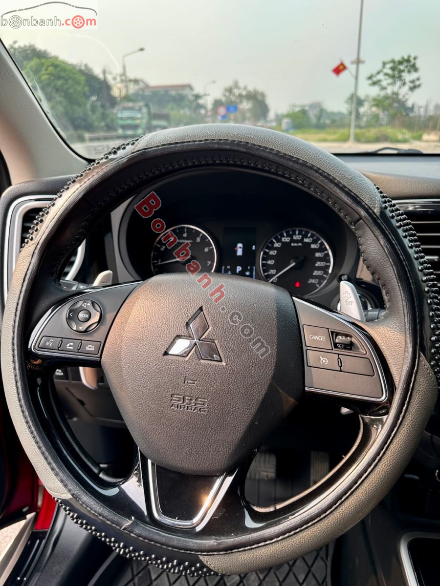 Bán ô tô Mitsubishi Outlander 2.0 CVT Premium - 2020 - xe cũ