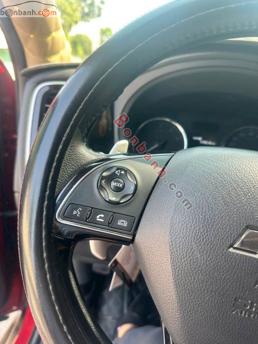 Bán ô tô Mitsubishi Outlander 2.4 CVT Premium - 2019 - xe cũ