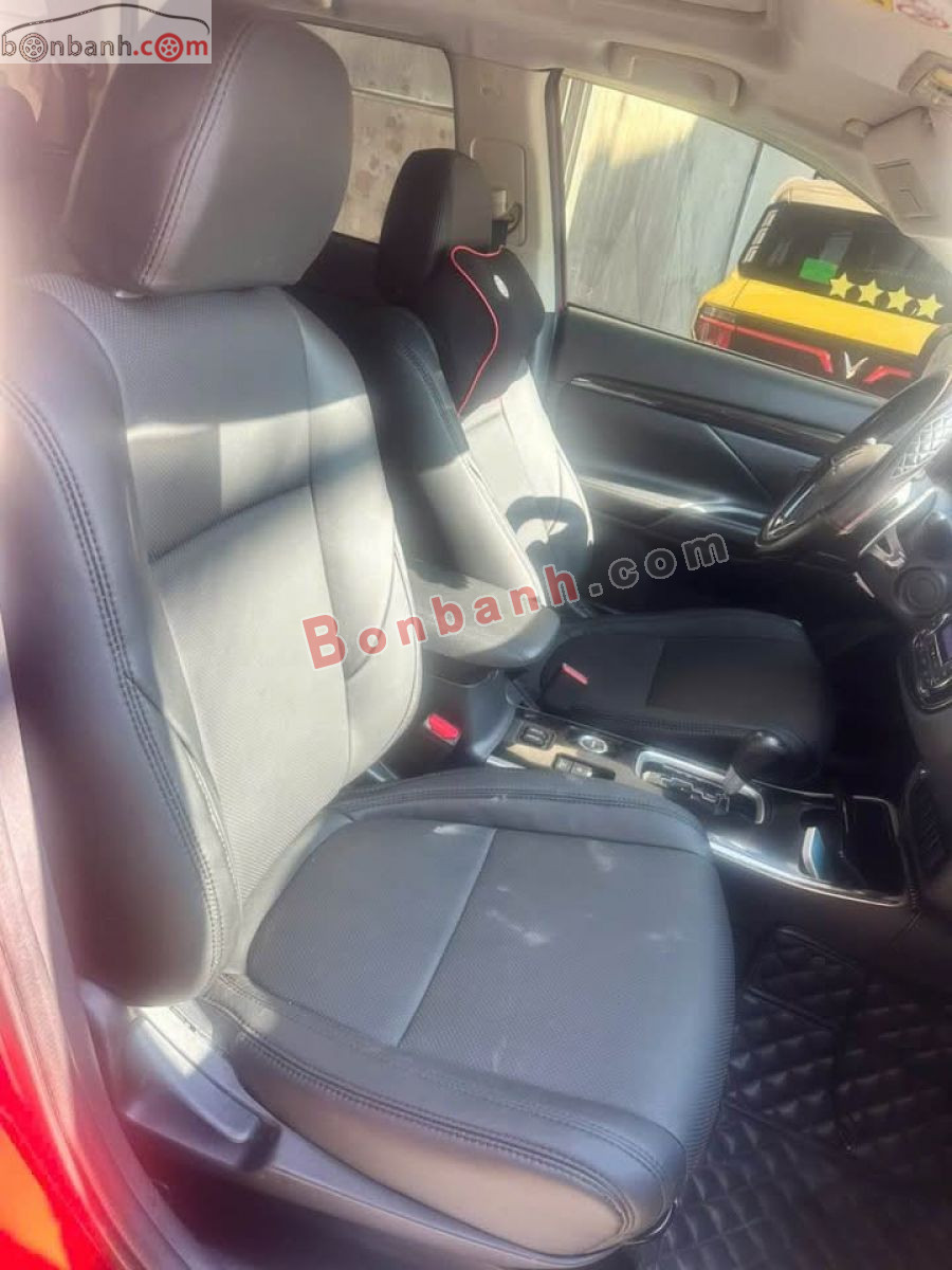 Bán ô tô Mitsubishi Outlander 2.4 CVT Premium - 2019 - xe cũ