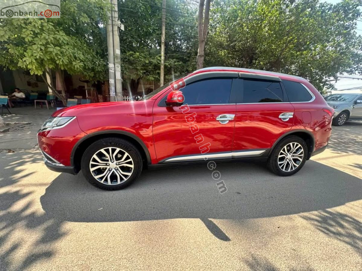 Bán ô tô Mitsubishi Outlander 2.4 CVT Premium - 2019 - xe cũ