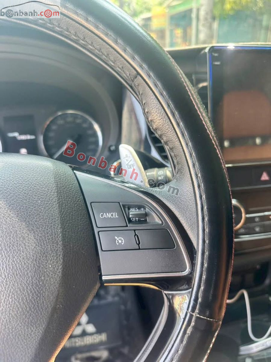 Bán ô tô Mitsubishi Outlander 2.4 CVT Premium - 2019 - xe cũ