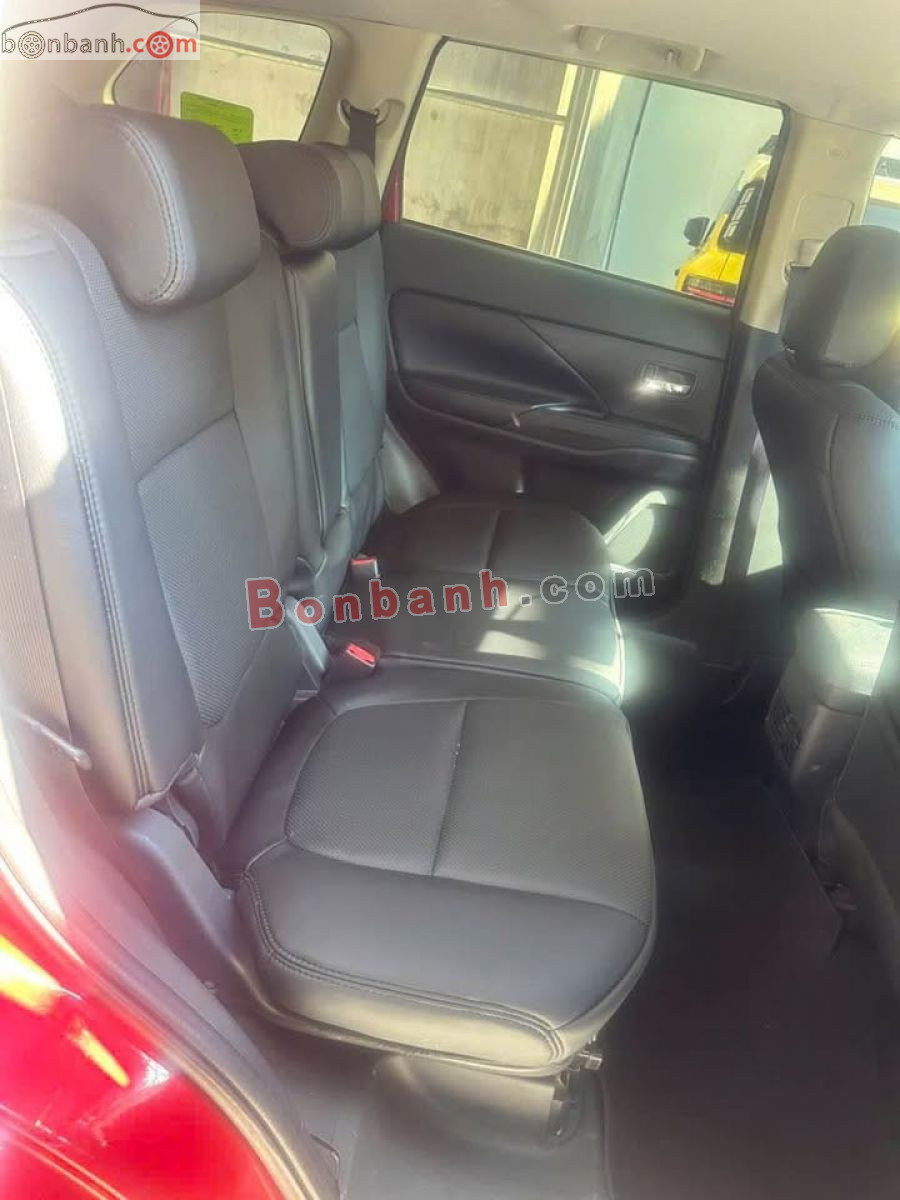 Bán ô tô Mitsubishi Outlander 2.4 CVT Premium - 2019 - xe cũ