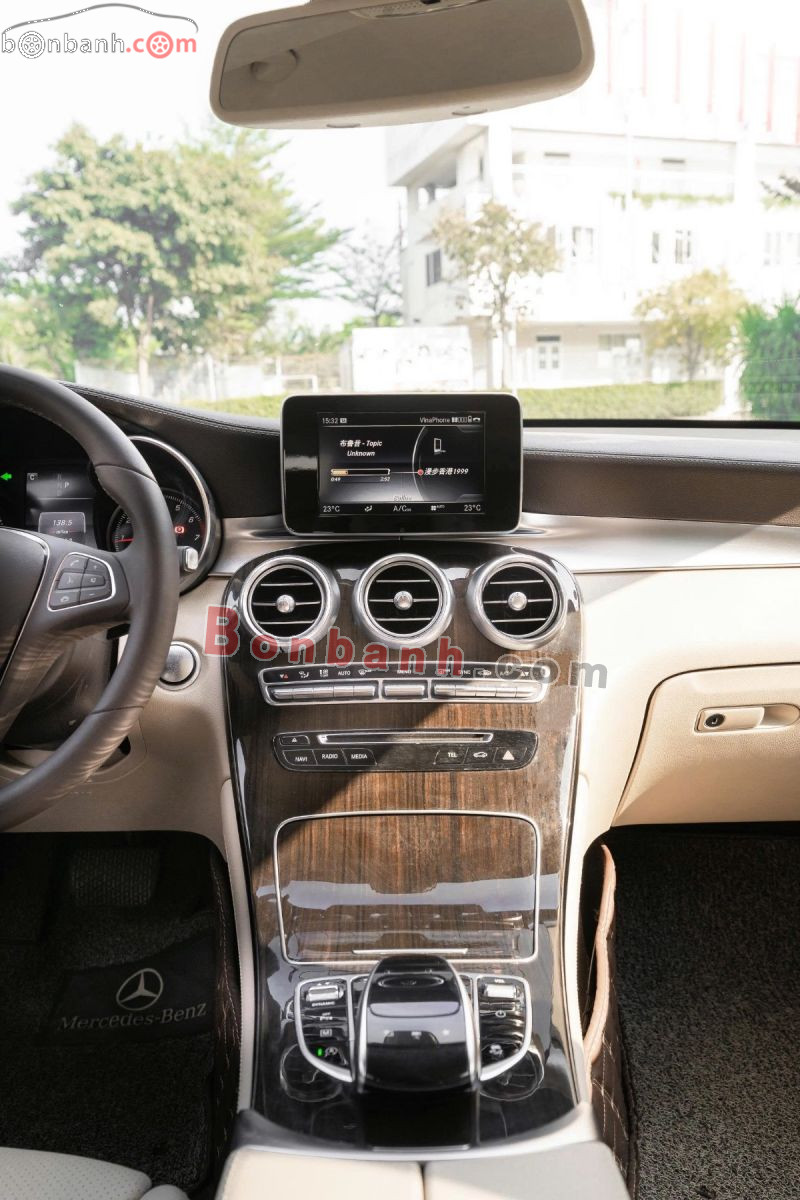 Bán ô tô Mercedes Benz GLC 200 - 2019 - xe cũ