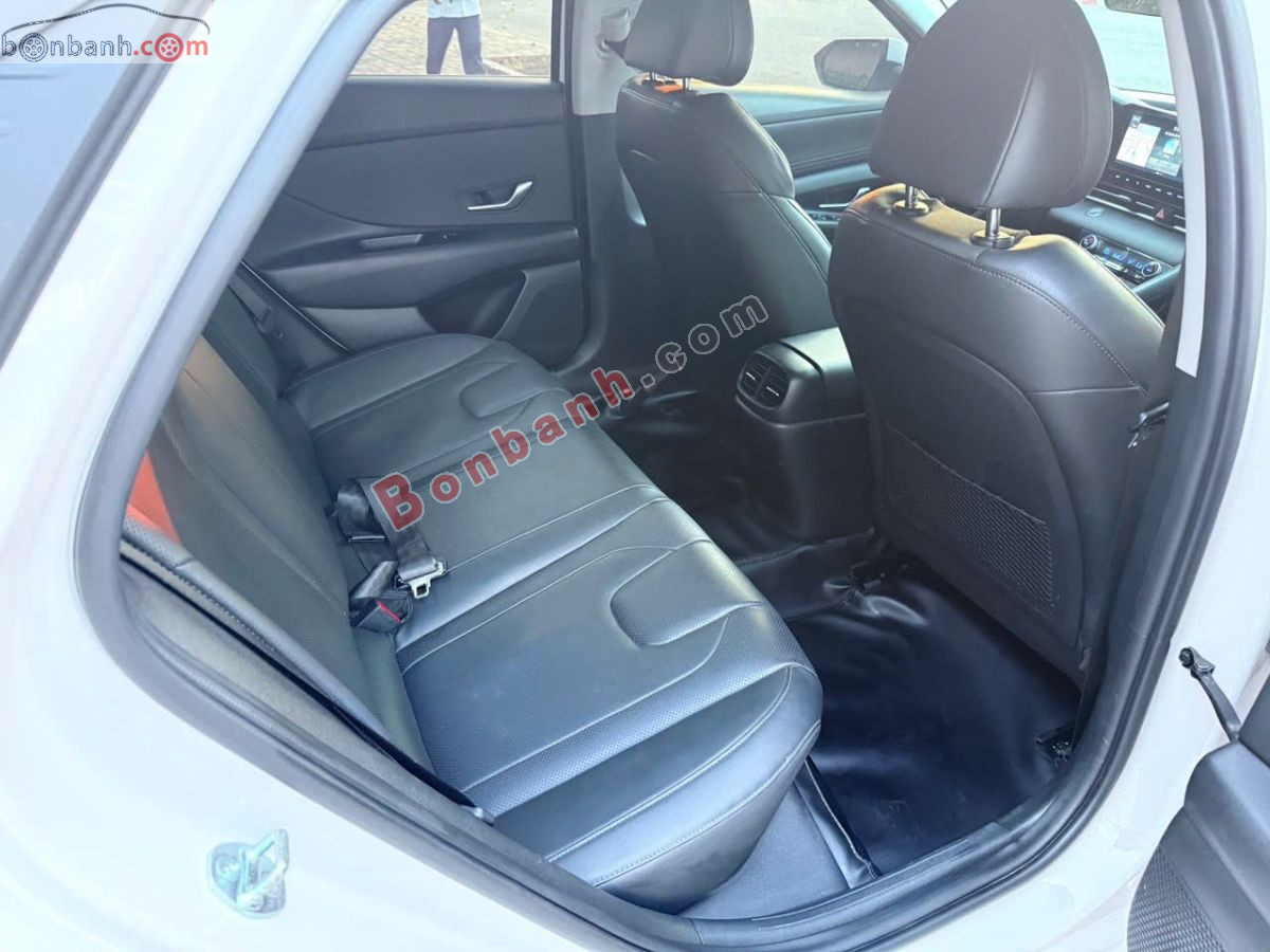 Bán ô tô Hyundai Elantra 1.6 AT Đặc biệt - 2024 - xe cũ